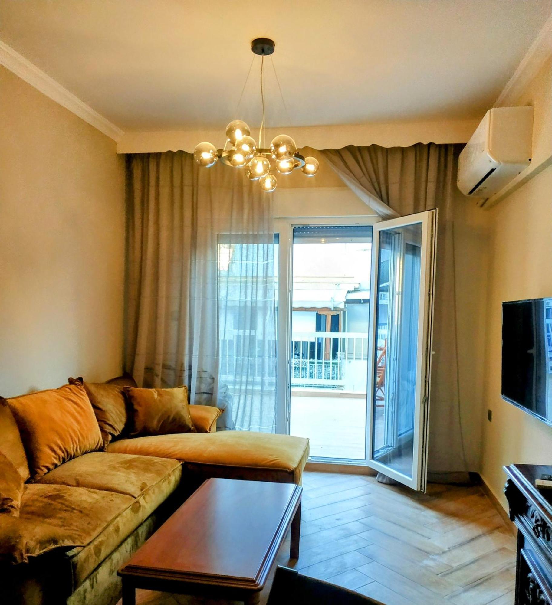 Apartment Azure Haven In Kavala